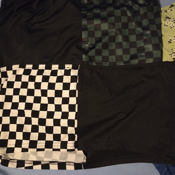 ⚫️3 For $25 🏁Women's XL Crop Top / Tube Top Bundle🏁 - Picture 2 of 3